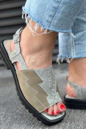 Sandalia Casual de Cuero con Plataforma