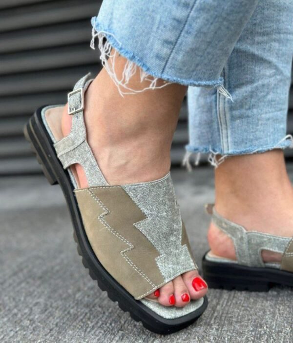 Sandalia Casual de Cuero con Plataforma