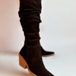 Bota extra larga en gamuza marrón chocolate